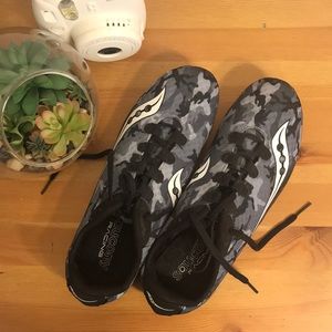 Saucony vendetta spikes + spike tool